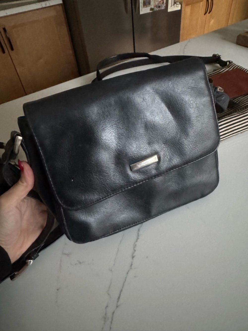 Cherokee Black  Messenger Bag